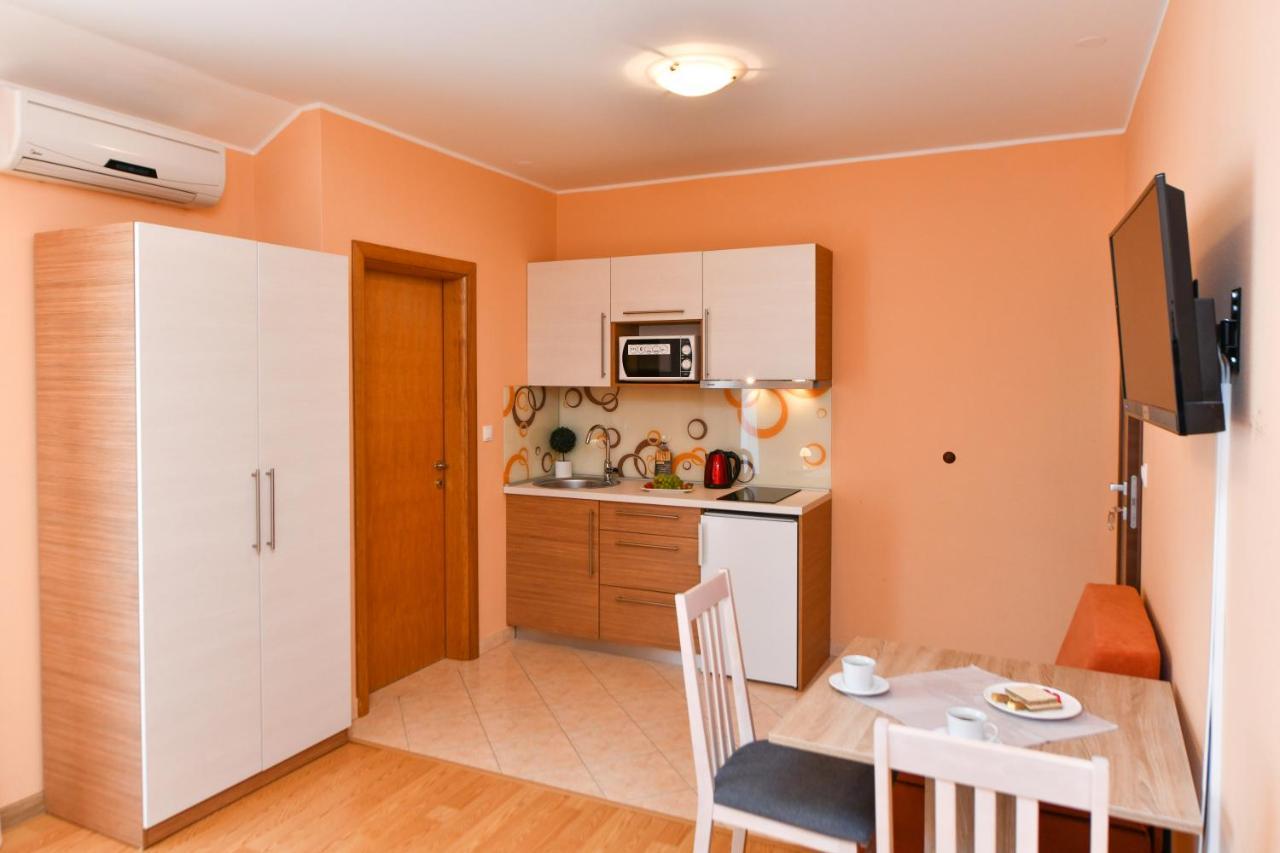 Apartments Villa Miranda Водице Екстериор снимка