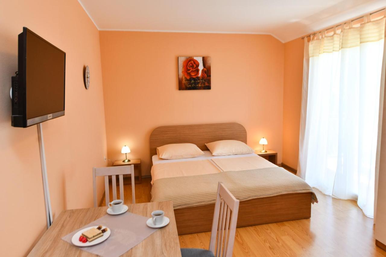Apartments Villa Miranda Водице Екстериор снимка